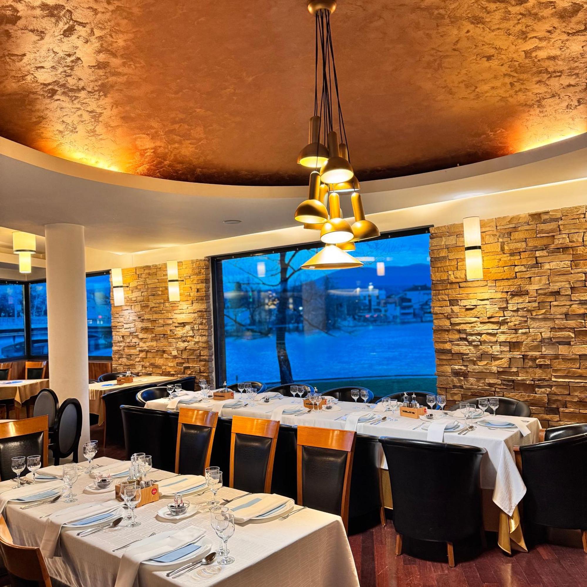 Hotel Paviljon Bihać Екстериор снимка