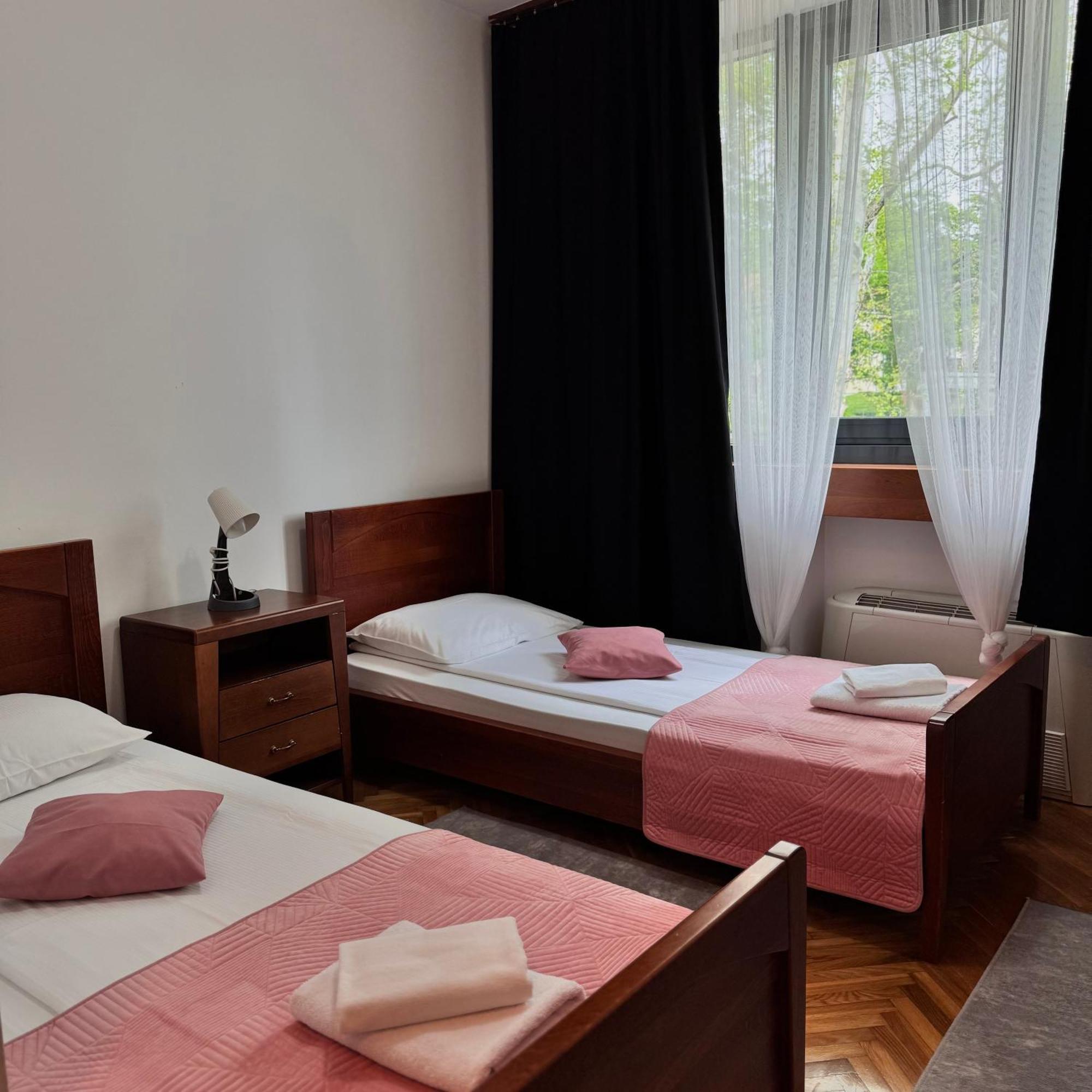Hotel Paviljon Bihać Екстериор снимка
