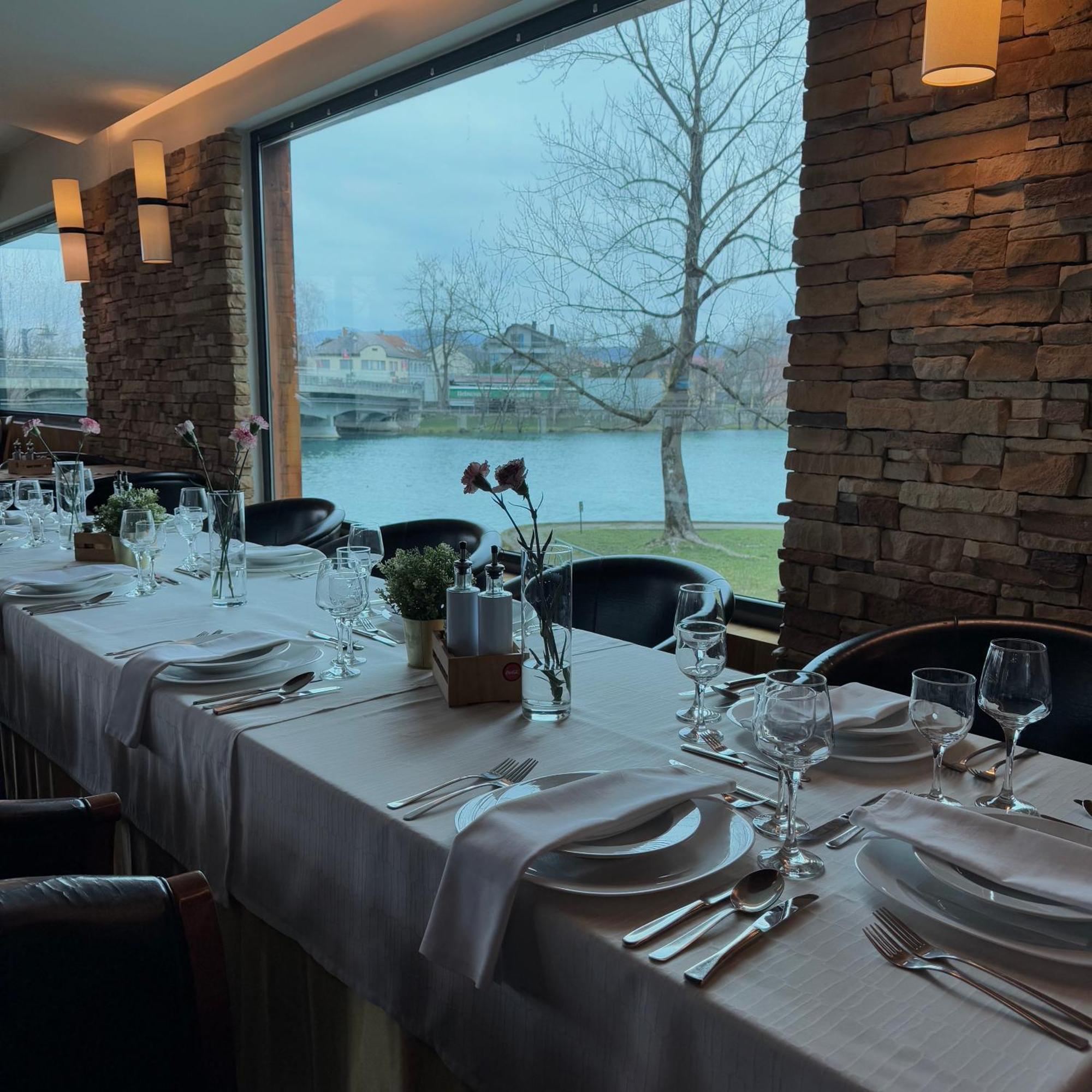 Hotel Paviljon Bihać Екстериор снимка