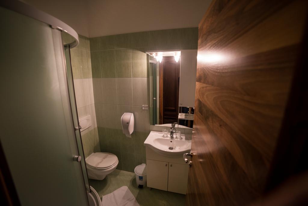 Hotel Paviljon Bihać Екстериор снимка